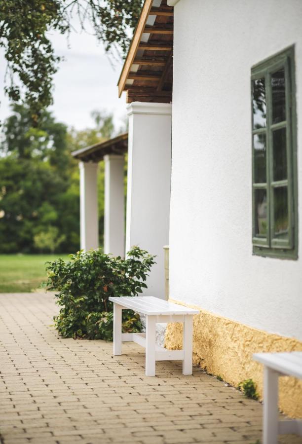 Nalunk, Videken - Cottage 54 Asvanyraro Exteriör bild